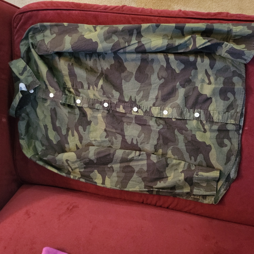Camo Old Navy Button Down XL Boys